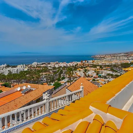 וילה Marina Luxury Sea View Private Pool & Garden -
