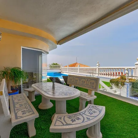 Marina Luxury Sea View Private Pool & Garden - אדחה
