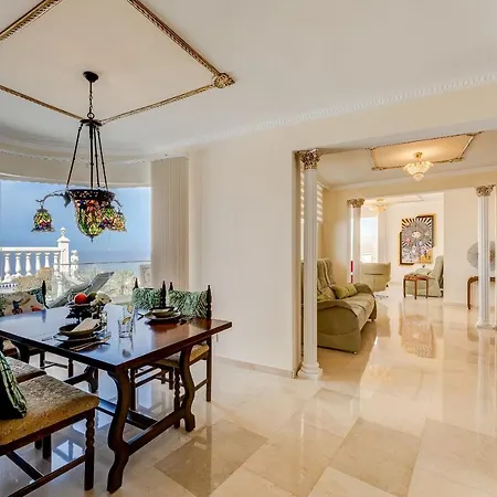 Marina Luxury Sea View Private Pool & Garden - אדחה