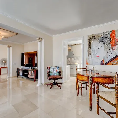 Marina Luxury Sea View Private Pool & Garden - וילה