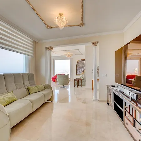 וילה Marina Luxury Sea View Private Pool & Garden -
