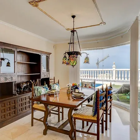 Marina Luxury Sea View Private Pool & Garden - * אדחה