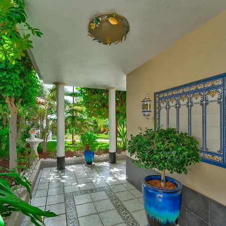 Marina Luxury Sea View Private Pool & Garden - * אדחה