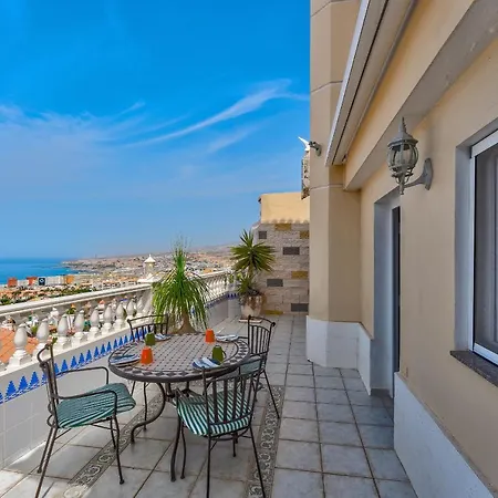 וילה Marina Luxury Sea View Private Pool & Garden - *