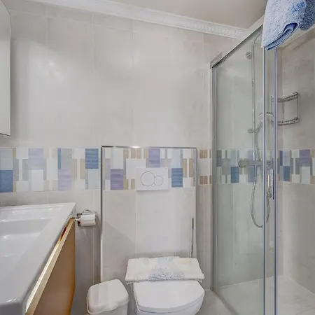 Marina Luxury Sea View Private Pool & Garden - וילה