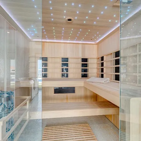 빌라 Marina Luxury Sea View Private Pool & Garden -